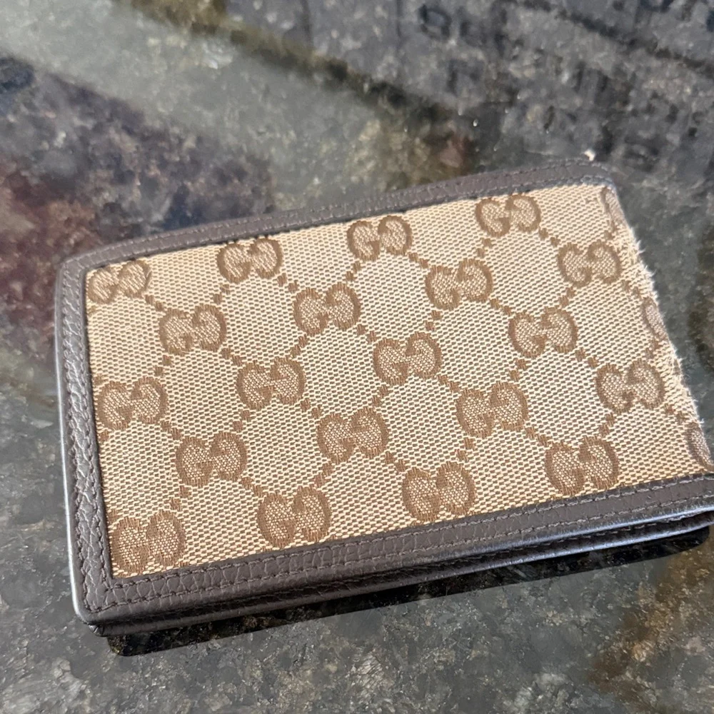 Vintage Gucci Tan and Brown GG Monogram Wallet